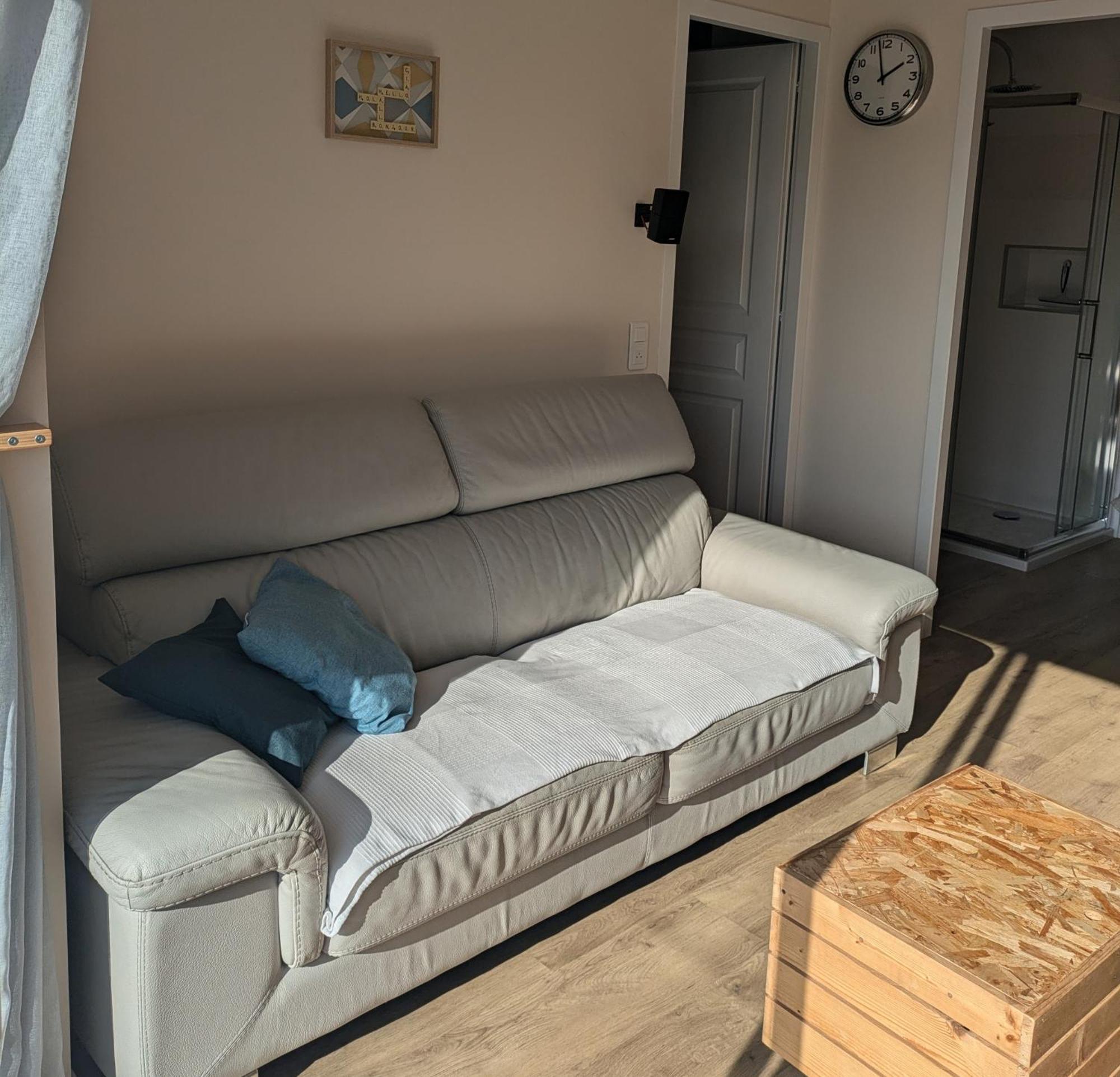 Comme A La Maison Clonas-sur-Vareze Екстериор снимка